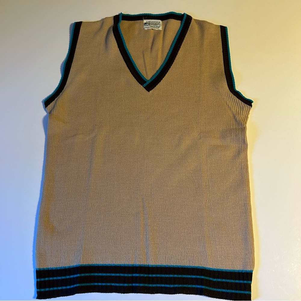K-Mart‎ Men's Large Beige V-Neck Sweater Vest preppy retro